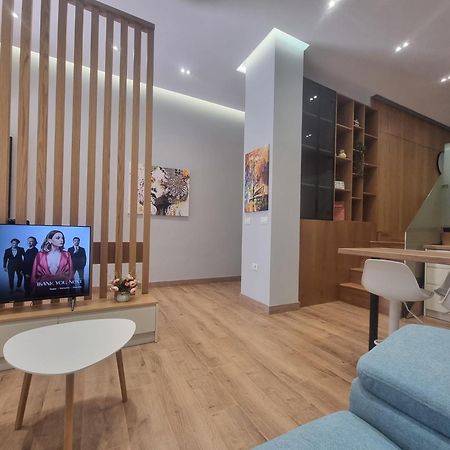 Centrepoint Stylish Apartment 地拉那 客房 照片